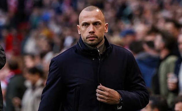 Ajax sa thải huấn luyện viên John Heitinga_691f006959050.jpeg