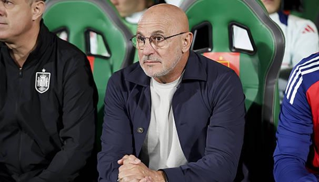 De la Fuente “tung hỏa mù” về chấn thương của Olmo_691f0367e72f0.jpeg