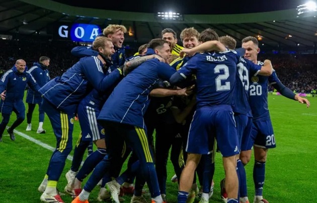 HLV Clarke bất ngờ với ba siêu phẩm đưa Scotland tới World Cup_691eff0506a27.jpeg
