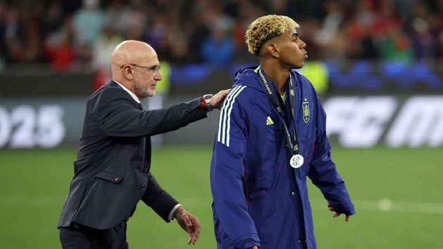 HLV Tây Ban Nha bác bỏ mâu thuẫn với Barca về Yamal_691effade2329.jpeg