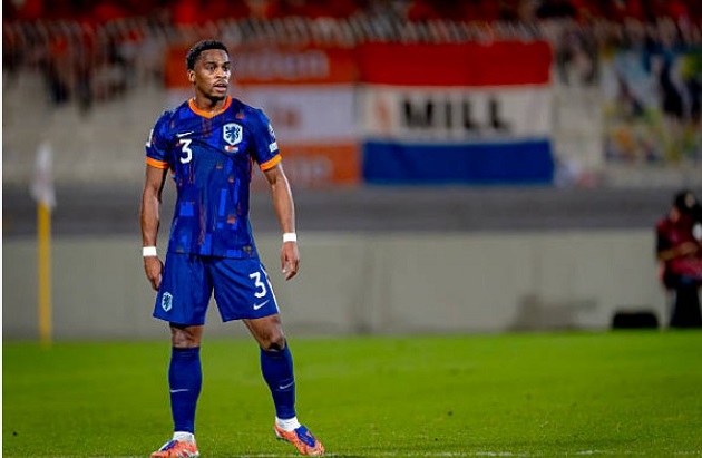 Jurrien Timber: “Tôi sẽ chơi mọi vị trí ông Koeman cần”_691f03f03657a.jpeg