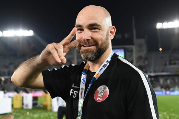 Qatar tính sa thải người hùng, mời “giáo sư” Wenger_691f04c51a2ca.jpeg