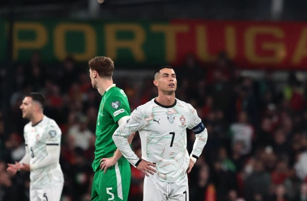 Ronaldo nhận thẻ đỏ, nguy cơ bị treo giò ở World Cup_691effe831ff0.jpeg