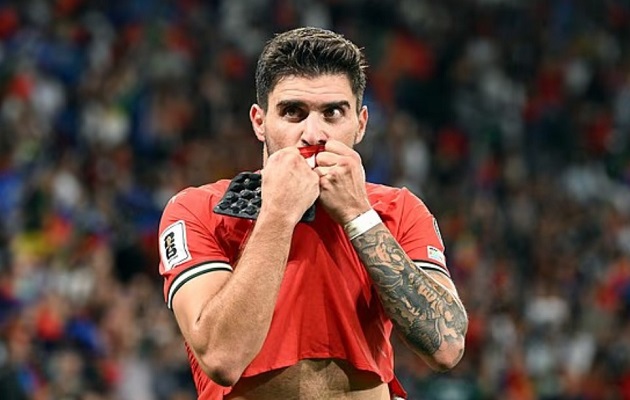 Ruben Neves cứu lấy ngày thi đấu đáng quên của Ronaldo_691f0393cbae5.jpeg