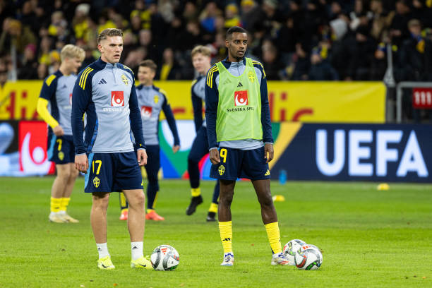 Thụy Điển ‘đánh cược’ với Isak – Gyokeres ở trận cầu then chốt_691f02fa4d42d.jpeg