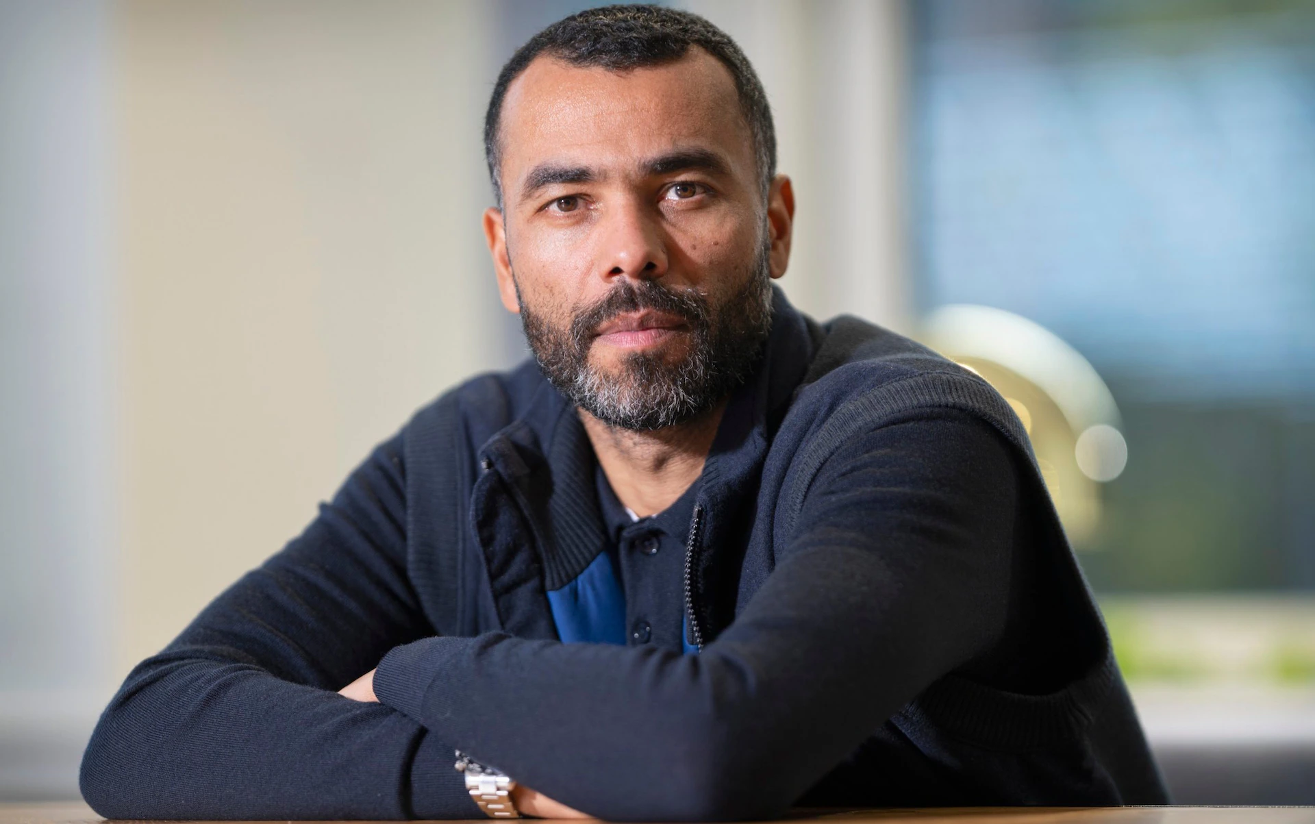 Ashley Cole: Gã trai hư tìm lại chính mình trên băng ghế huấn luyện_694e76af752dd.webp