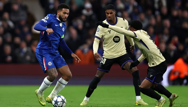 Chelsea 3-0 Barcelona: Estevao làm lu mờ Yamal, canh bạc của Maresca đại thắng_694e79305593f.jpeg