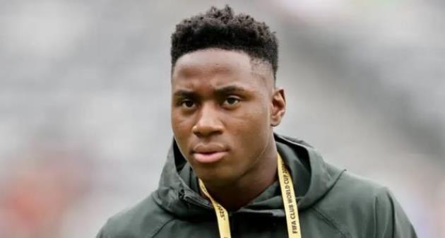 Chelsea lo ngại mất Dario Essugo đến năm 2026_694e841271448.jpeg