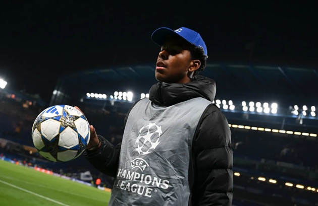 Con trai Thiago Silva làm cậu bé nhặt bóng ở Chelsea_694e80759287a.jpeg