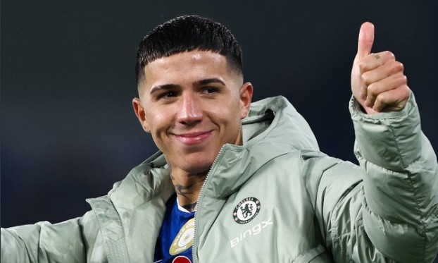 Enzo Fernandez xác nhận chấn thương đầu gối, rút khỏi tuyển Argentina_694e7b531af86.jpeg