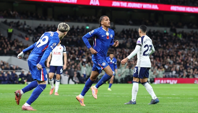 Ghi bàn cho Chelsea, Pedro vẫn đối mặt tranh cãi về sự ích kỷ_694e7c4466731.jpeg