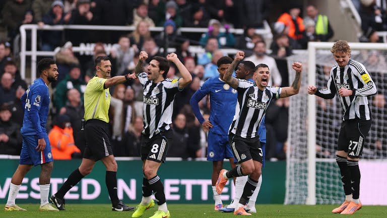 Ngoại hạng Anh: Reece James giúp Chelsea thoát thua Newcastle_694e74f9d3686.jpeg