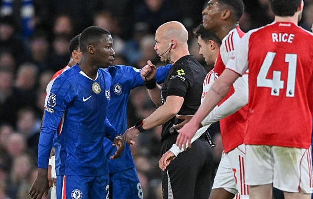 PGMOL lý giải tấm thẻ đỏ của Caicedo_694e77f3b1e3b.jpeg