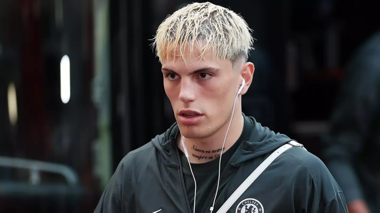 Phản ứng của Garnacho sau khi Caicedo ghi bàn khiến các CĐV xôn xao_694e83831ff27.png