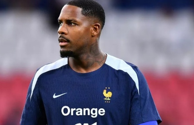 Sai lầm của Sanchez mở đường giúp Chelsea theo đuổi Mike Maignan_694e82284abf9.jpeg