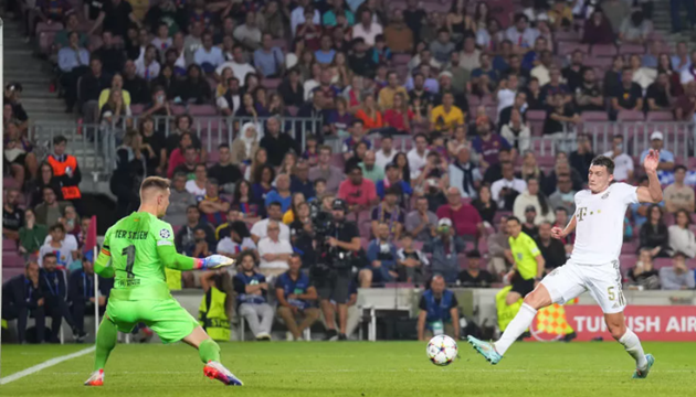 10 hậu vệ phải đỉnh nhất thế giới: Tôn vinh James; sao Arsenal góp mặt_695cd7867c1a8.png