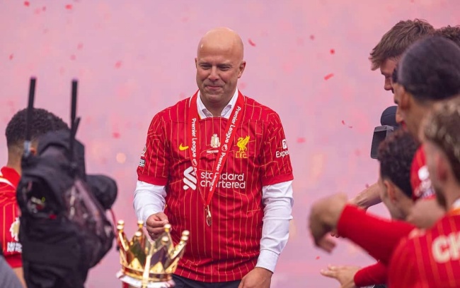 Arne Slot: Biểu tượng mới của bóng đá Hà Lan trên đất Anh_695caf036f6b7.jpeg