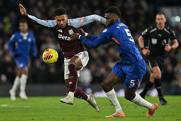 Badiashile mắc sai lầm khiến Chelsea thua ngược Aston Villa_695a495c5989e.jpeg