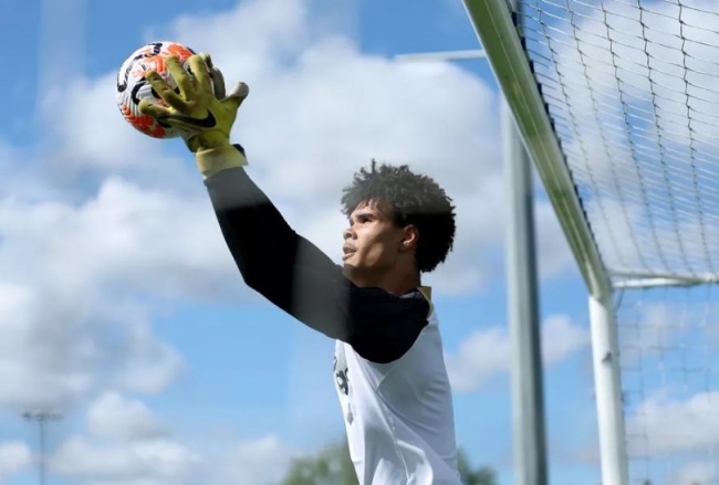 Campbell sắp chia tay Chelsea, Crystal Palace muốn chớp cơ hội_695a675454945.jpeg