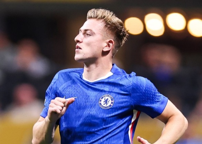 CĐV Chelsea phấn khích sau màn ra mắt của Delap_695a687fa13e2.jpeg