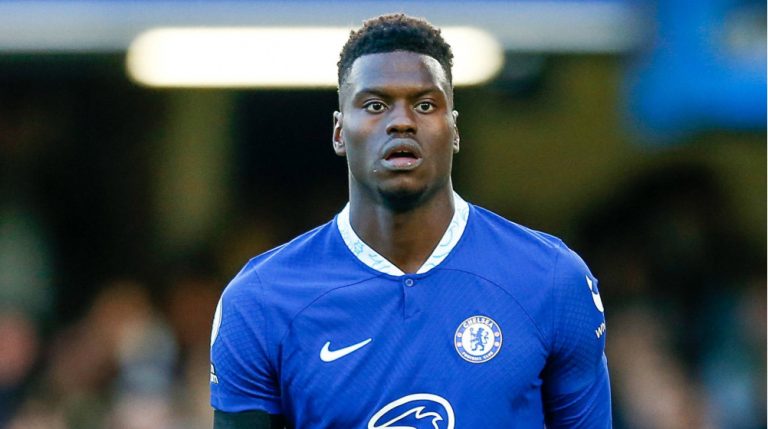 Chelsea chuẩn bị bán Benoit Badiashile, Inter và Juventus sẵn sàng đàm phán_695a9df2ae087.jpeg