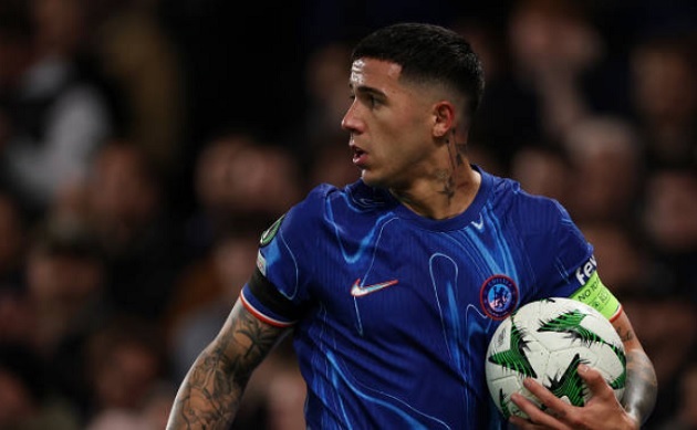 Chelsea thắng đậm Noah 8-0, Maresca lý giải việc rút Enzo ra nghỉ sớm_695a9ccf3e697.jpeg