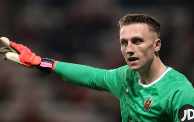 Chelsea tìm giải pháp thủ môn với Marcin Bulka_695a6e800bc12.jpeg