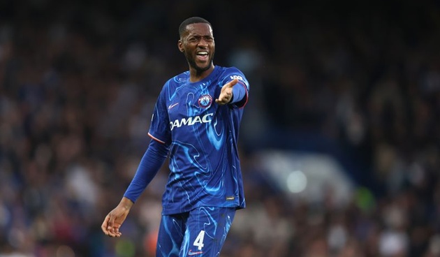 Chelsea vào chung kết Conference League, Adarabioyo tránh án treo giò_695a71415635c.jpeg