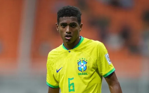 Cuộc chiến vì ‘Marcelo mới’: Chelsea hay Barcelona sẽ thắng?_695a99103a255.jpeg