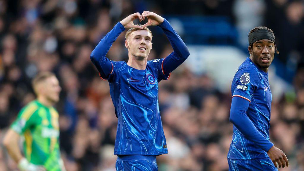 Dàn sao Chelsea phấn khích vì Palmer, phản ứng của Romeo Lavia là đáng chú ý nhất_695a966a82eaa.jpeg