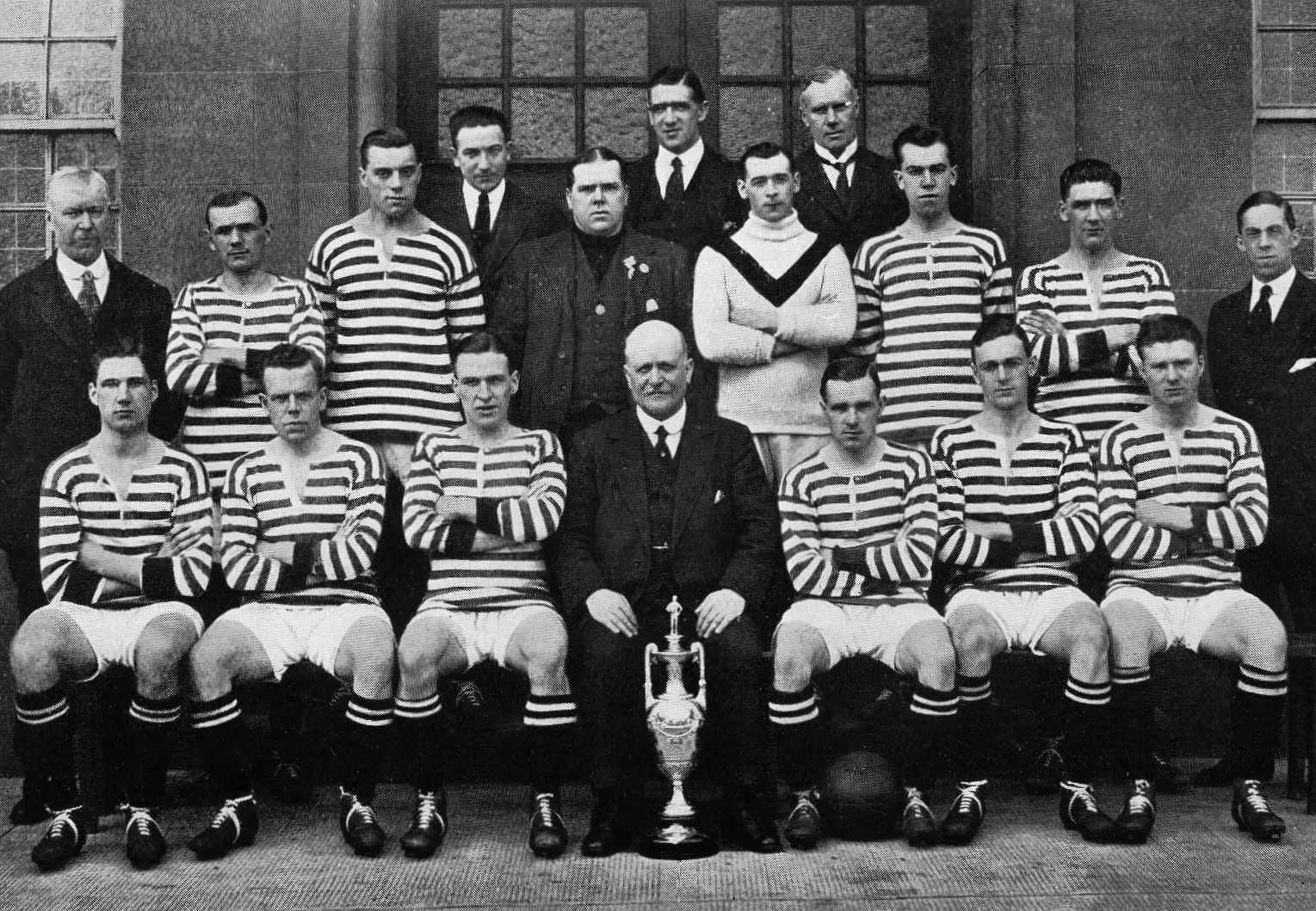 DNA Queen’s Park – “Barcelona của thế kỷ 19” và pháo đài nghiệp dư cuối cùng_695cb37892a16.webp