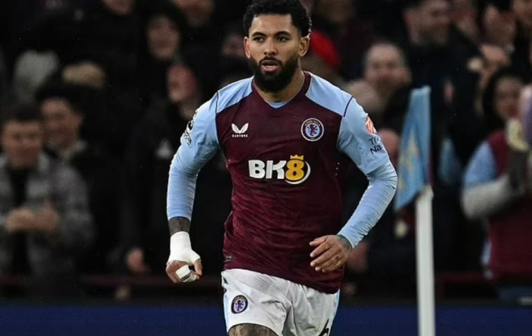 Douglas Luiz hay Kobbie Mainoo: Ai mới là mảnh ghép hoàn hảo cho tuyến giữa Chelsea?_695a8a075eb3f.jpeg