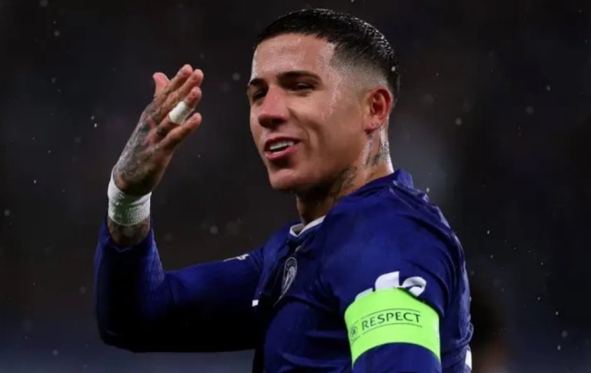 Enzo Fernandez dưới thời Maresca: Lột xác ấn tượng; Nhân tố định hình lối chơi Chelsea_695a5167ddbf6.jpeg