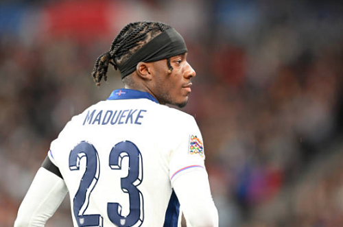 Enzo Maresca phản ứng ra sao khi trò cưng nhận phần thưởng lớn?_695aa95ce61b1.png