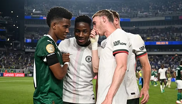 Estevao Willian tỏa sáng trước Chelsea, Palmer ca ngợi đồng đội tương lai_695a64e2c4ffb.jpeg