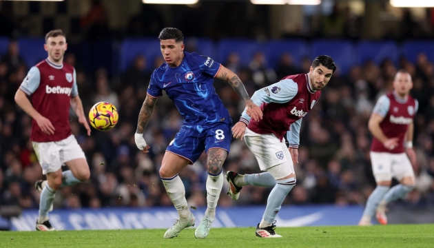 Gary Neville: Enzo Fernandez đã thay đổi trận đấu, giúp Chelsea giành 3 điểm_695a87ab5e67c.jpeg