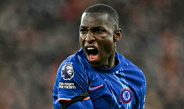 Gary Neville tấm tắc khen Nicolas Jackson_695aa1ad34861.jpeg