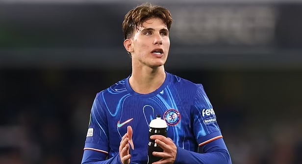 Lazio ra giá cho tiền vệ Chelsea_695a8a580b6e3.jpeg