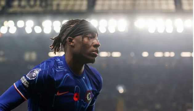 Madueke phản pháo chỉ trích, khẳng định không coi Saka là đối thủ_695a9a6447c2d.jpeg