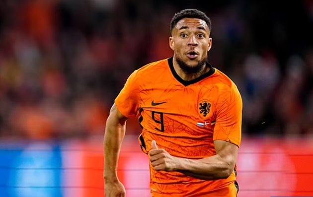 Mục tiêu của Man United thần tượng Ronaldo_695cdffab0d2d.png