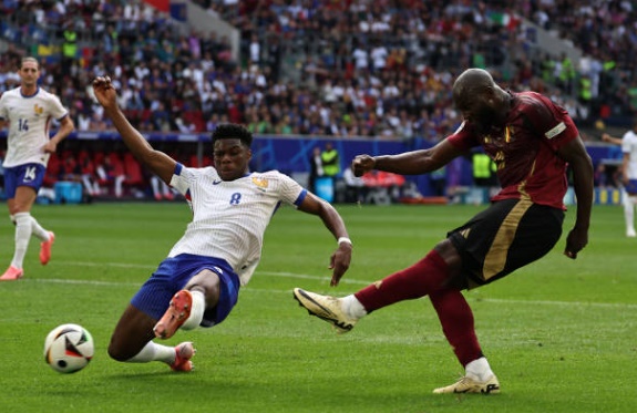 Napoli chờ câu trả lời của Chelsea cho Lukaku_695aaf7976368.jpeg