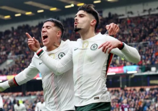 Neville: Chelsea chưa đủ tầm để đua vô địch với Arsenal_695a503d9d30c.jpeg