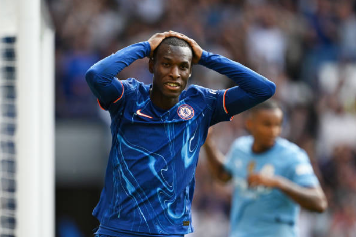 Neville đòi Maresca “dạy dỗ” CĐV Chelsea_695aafdd1f0c2.png