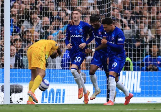 Neville gọi tên “cầu thủ hay nhất trận” trong chiến thắng của Chelsea trước Liverpool_695a728a20747.jpeg