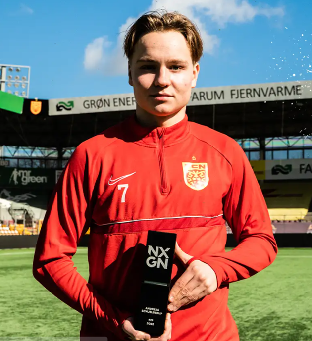 Ngọc thô từ chối Liverpool có tài năng gì đặc biệt?_695ce18eac097.png