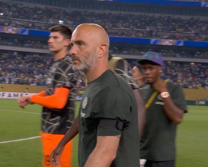 NÓNG! Jamie Gittens xuất hiện cùng Chelsea, chuẩn bị công bố chính thức_695a64db4141b.jpeg