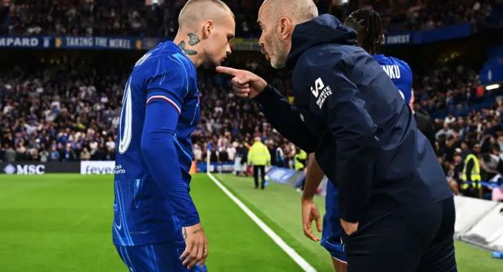 “Rất nhiều sai lầm” – Maresca đồng tình với người hâm mộ Chelsea về Mudryk_695aaeb71d12f.jpeg