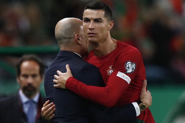 Ronaldo lập kỷ lục mới, Messi khó sánh bằng_695cd206dd41e.jpeg