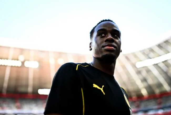 Sếp lớn Dortmund xác nhận Gittens đàm phán Chelsea, chưa chốt tương lai_695a65f8d8d16.jpeg