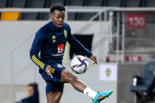 Thần đồng M.U ra mắt Thụy Điển trong ngày Zlatan không được ra sân_695ce1be96340.jpeg